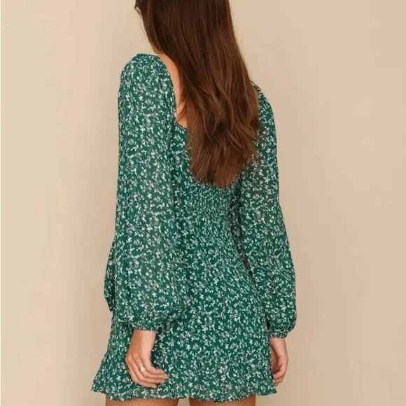 Reformation Floral Green Dress. Size 2. - Picture 3 of 4